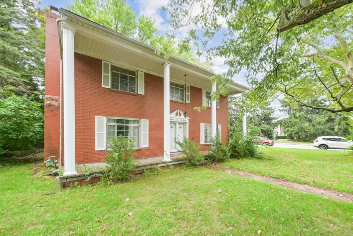 Image for Minimum Bid $150,000 Online Auction 2204 Talmadge Rd. Toledo, OH 43606