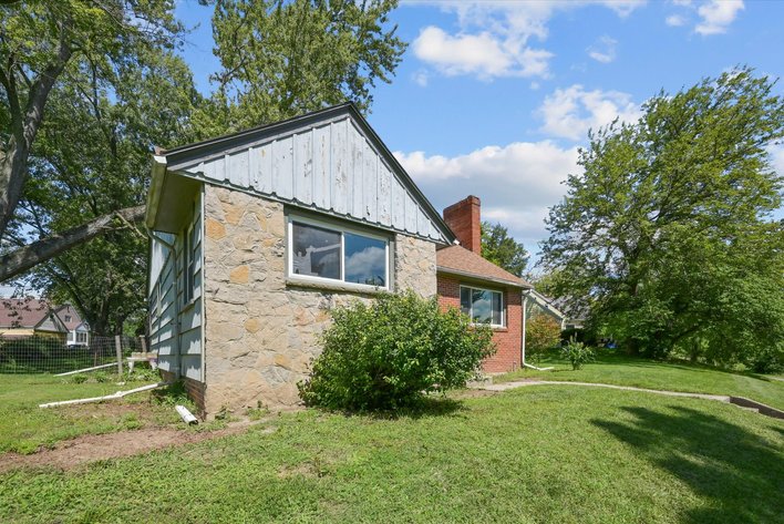 Image for Minimum Bid $99,900 Online Auction 4130 Dorchester Dr. Toledo, OH 43607