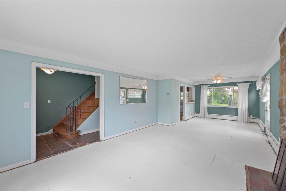Image for Minimum Bid $99,900 Online Auction 4130 Dorchester Dr. Toledo, OH 43607