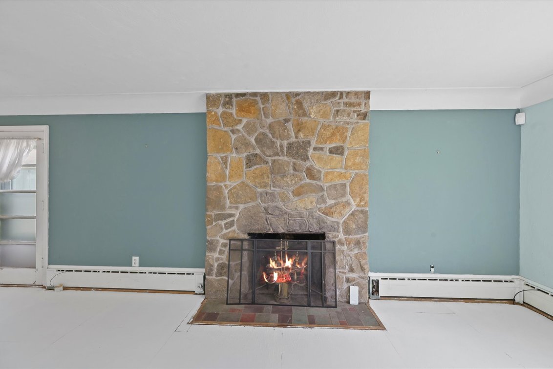 Image for Minimum Bid $99,900 Online Auction 4130 Dorchester Dr. Toledo, OH 43607