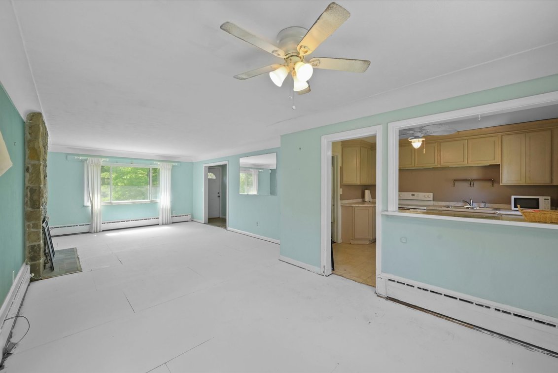 Image for Minimum Bid $99,900 Online Auction 4130 Dorchester Dr. Toledo, OH 43607