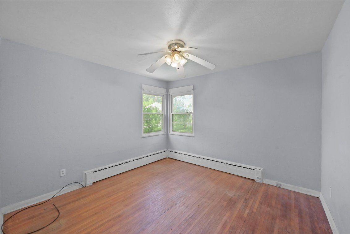Image for Minimum Bid $99,900 Online Auction 4130 Dorchester Dr. Toledo, OH 43607
