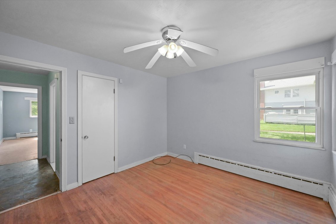 Image for Minimum Bid $99,900 Online Auction 4130 Dorchester Dr. Toledo, OH 43607