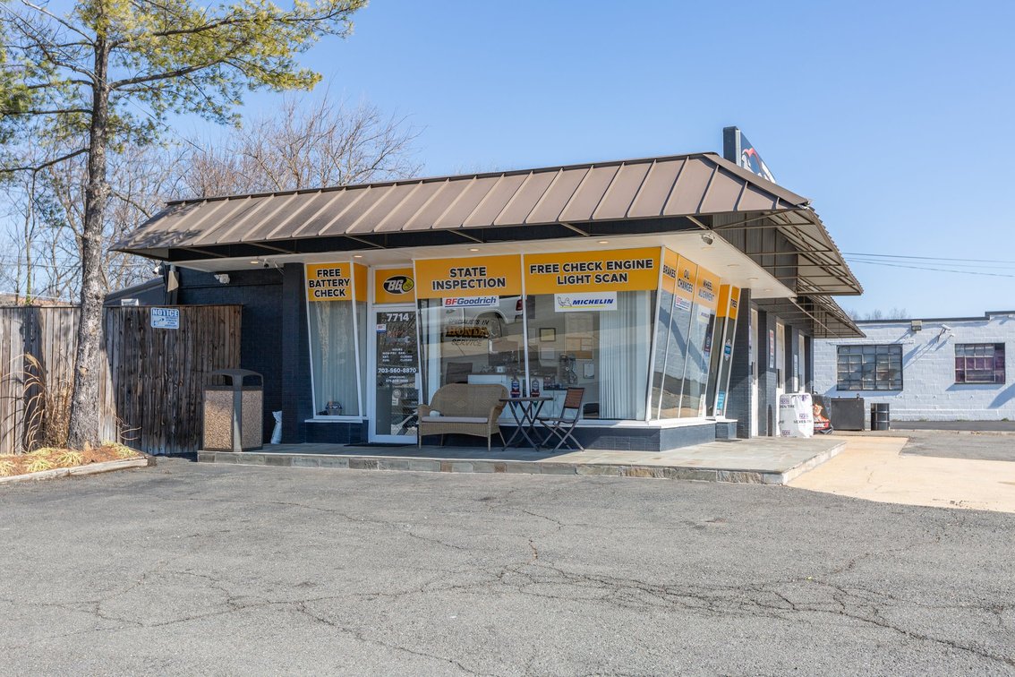 Image for Recently Remodeled Commercial Building (