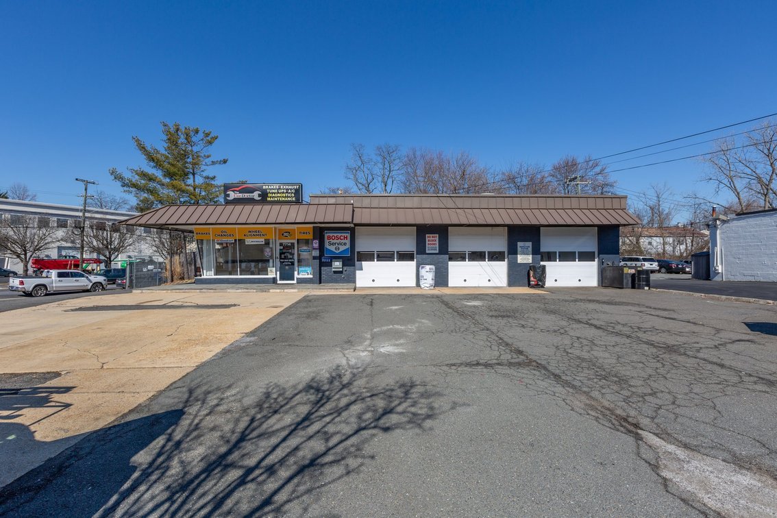 Image for Recently Remodeled Commercial Building (