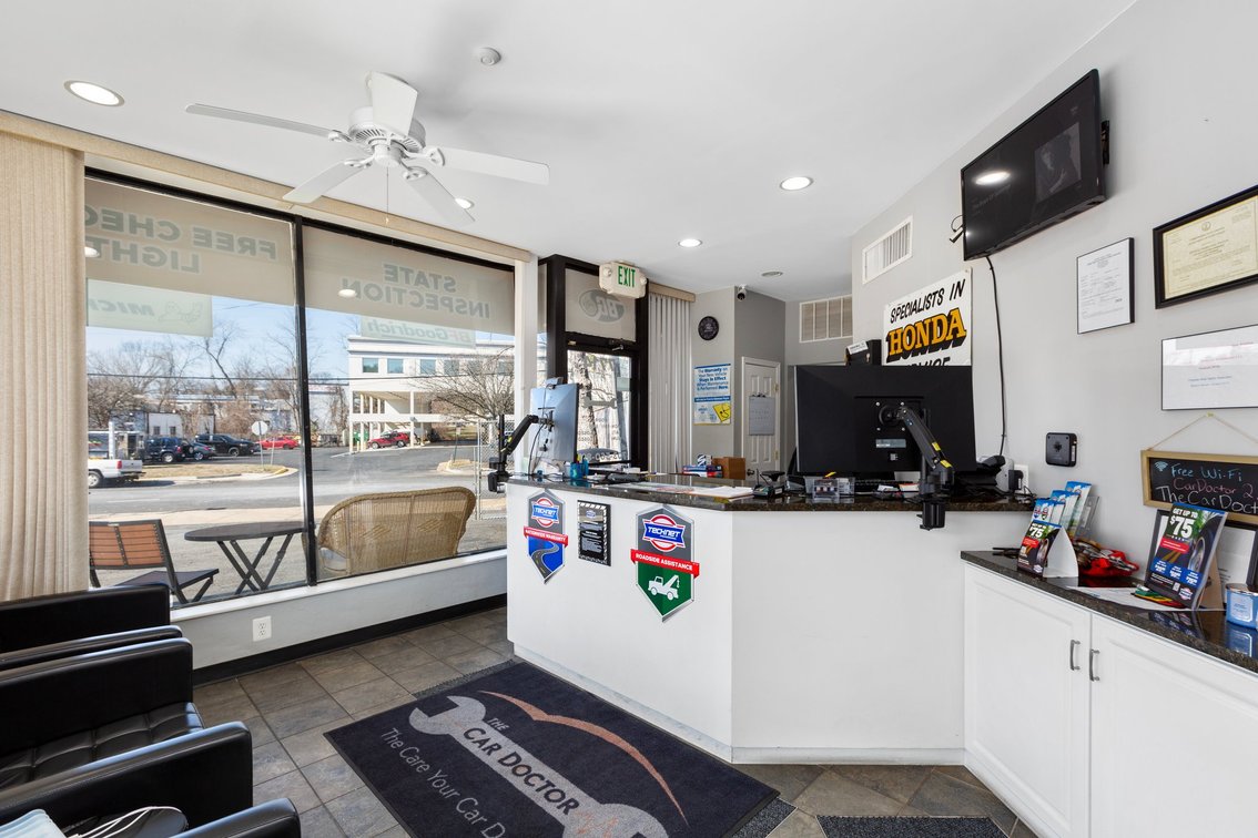 Image for Recently Remodeled Commercial Building (