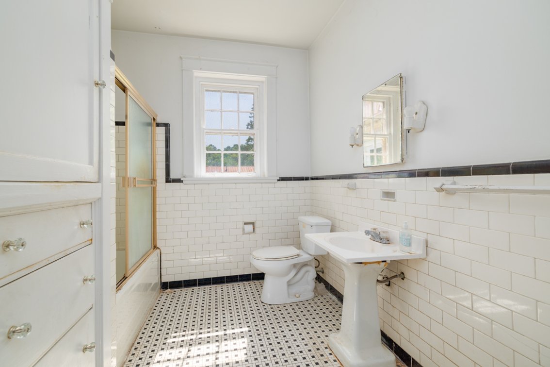 Image for Stately 6 BR/2 BA Solid Brick Home w/Large 4 Bay Garage on 1.69 +/- Acres in Mecklenburg County, VA--SELLING to the HIGHEST BIDDER via ONLINE ONLY BIDDING!!