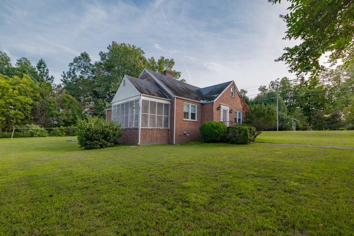 Image for 4 BR/2.5 BA Brick Home w/Basement on Large Corner Lot in the Town of Victoria, VA--ONLINE ONLY BIDDING!!