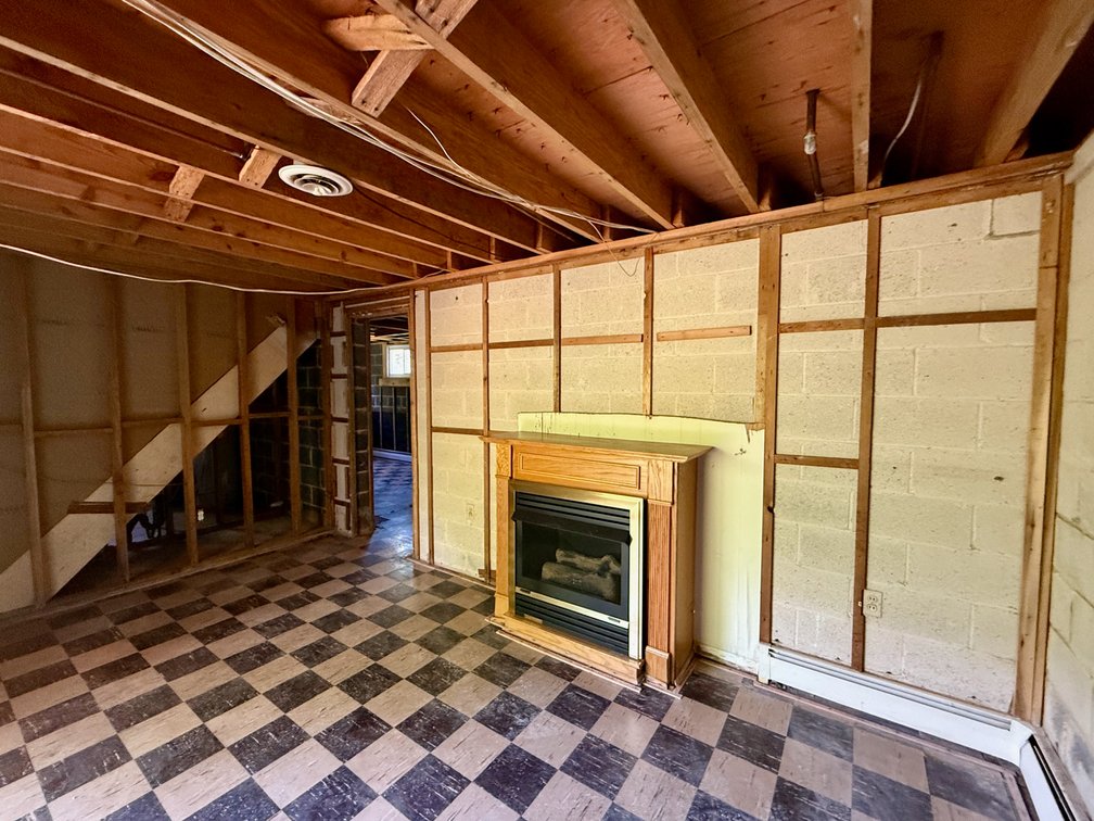 Image for 3 BR/1.5 BA Home w/Basement on Cul-de-Sac Lot Minutes From Rt.1 & I-95 in Prince William County, VA--ONLINE ONLY BIDDING!!