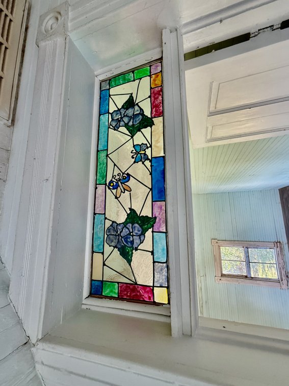 Image for 4 BR/2 BA Home Nestled Between Monroe Bay & The Potomac River in Downtown Colonial Beach, VA--SELLING to the HIGHEST BIDDER via ONLINE ONLY BIDDING!!