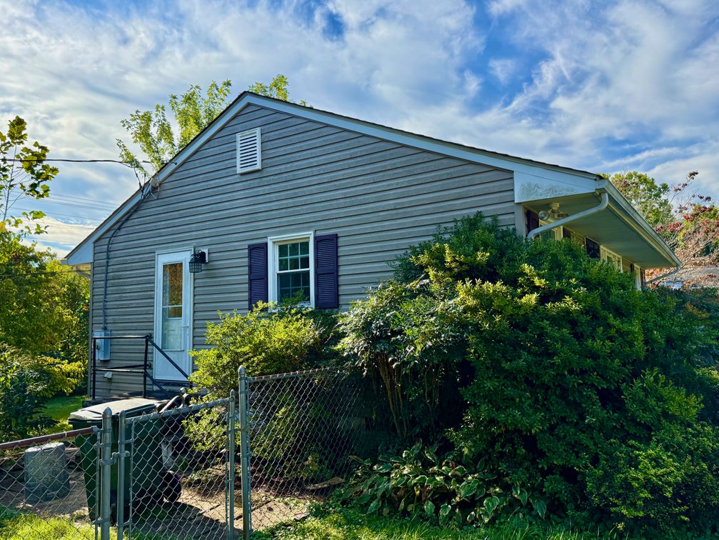 Image for 3 BR/1 BA Home w/Fenced Yard Near Downtown Culpeper, VA--SELLING to the HIGHEST BIDDER via ONLINE ONLY BIDDING!!