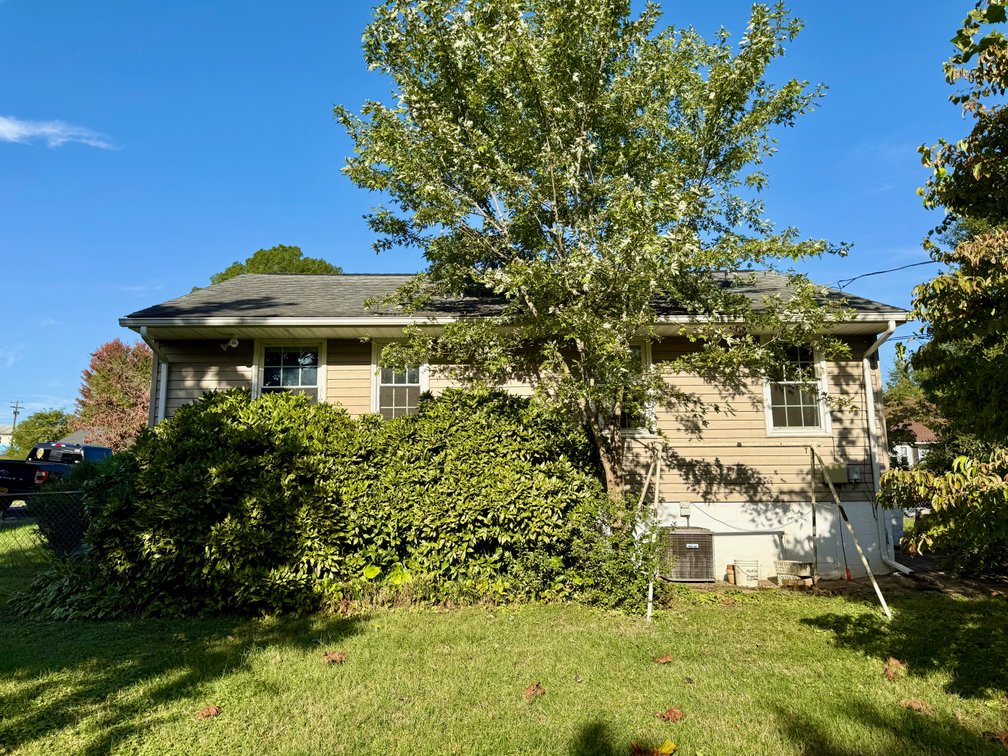 Image for 3 BR/1 BA Home w/Fenced Yard Near Downtown Culpeper, VA--SELLING to the HIGHEST BIDDER via ONLINE ONLY BIDDING!!