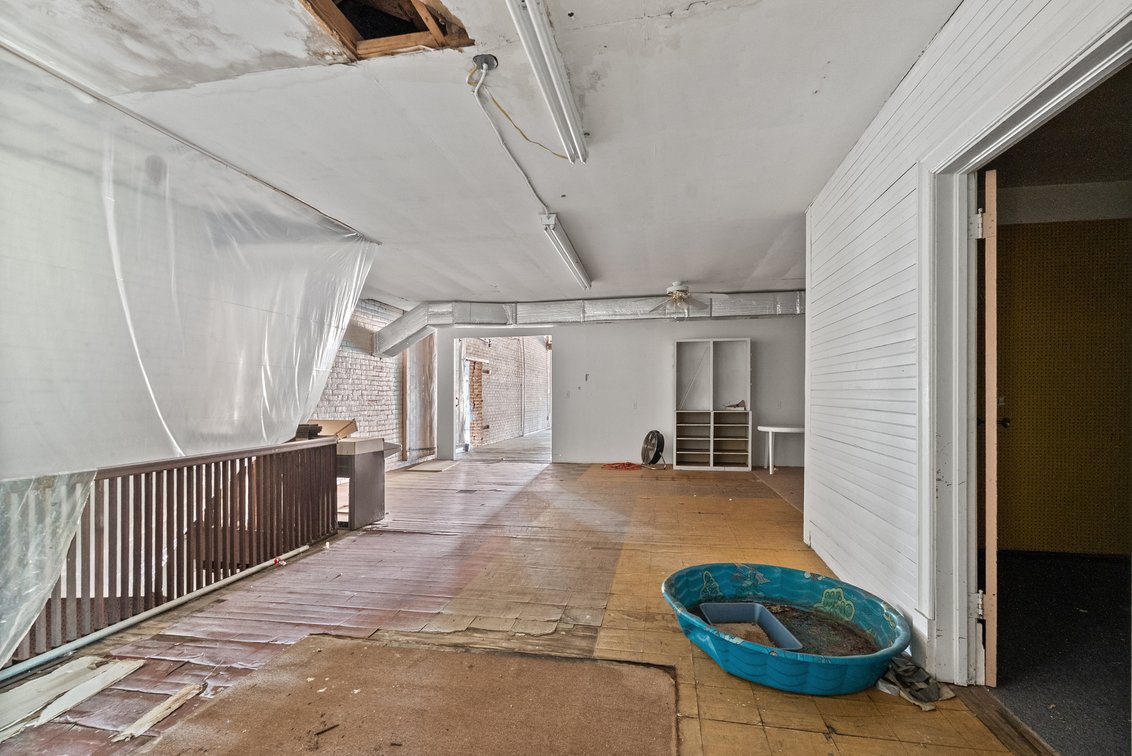 Image for HIGH BID HAS BEEN SUBMITTED FOR BANK APPROVAL: Large Commercial 2 Story Building in Downtown Historic Appomattox, VA--ONLINE ONLY BIDDING