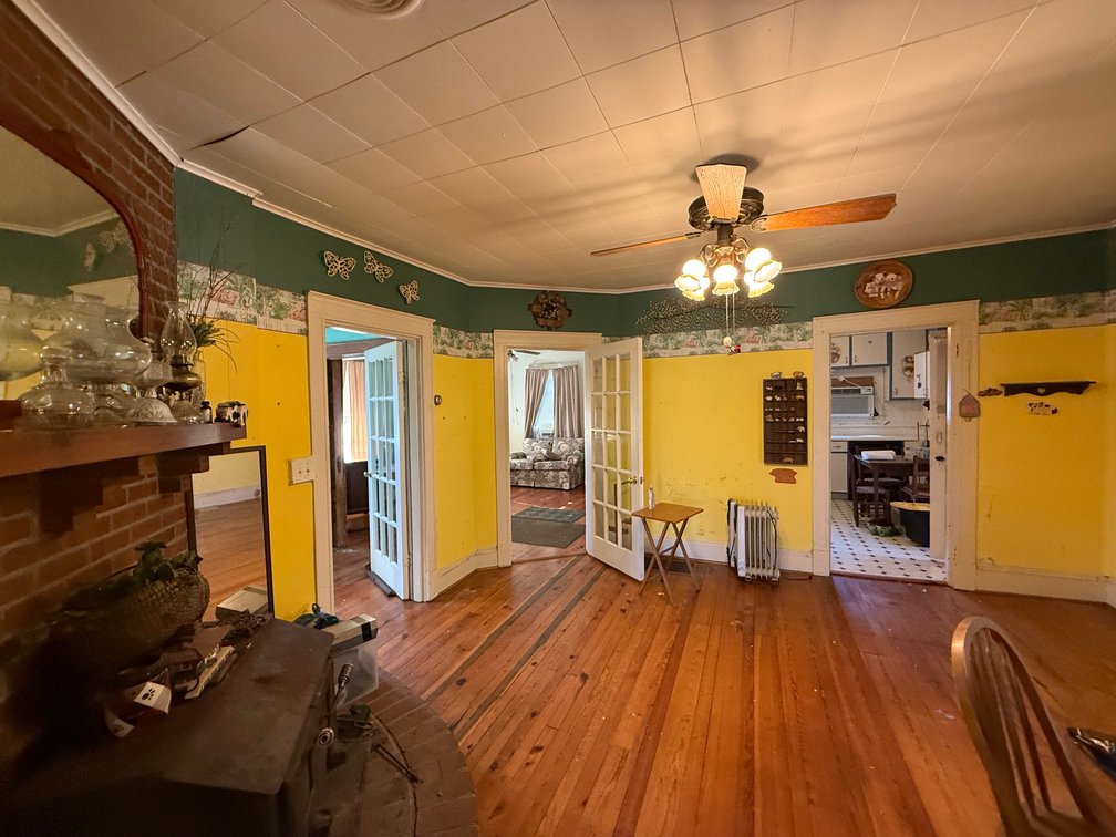Image for 5 BR/2 BA Home on 1 +/- Acre Lot in The Town of Gordonsville, VA--ONLINE ONLY BIDDING!!