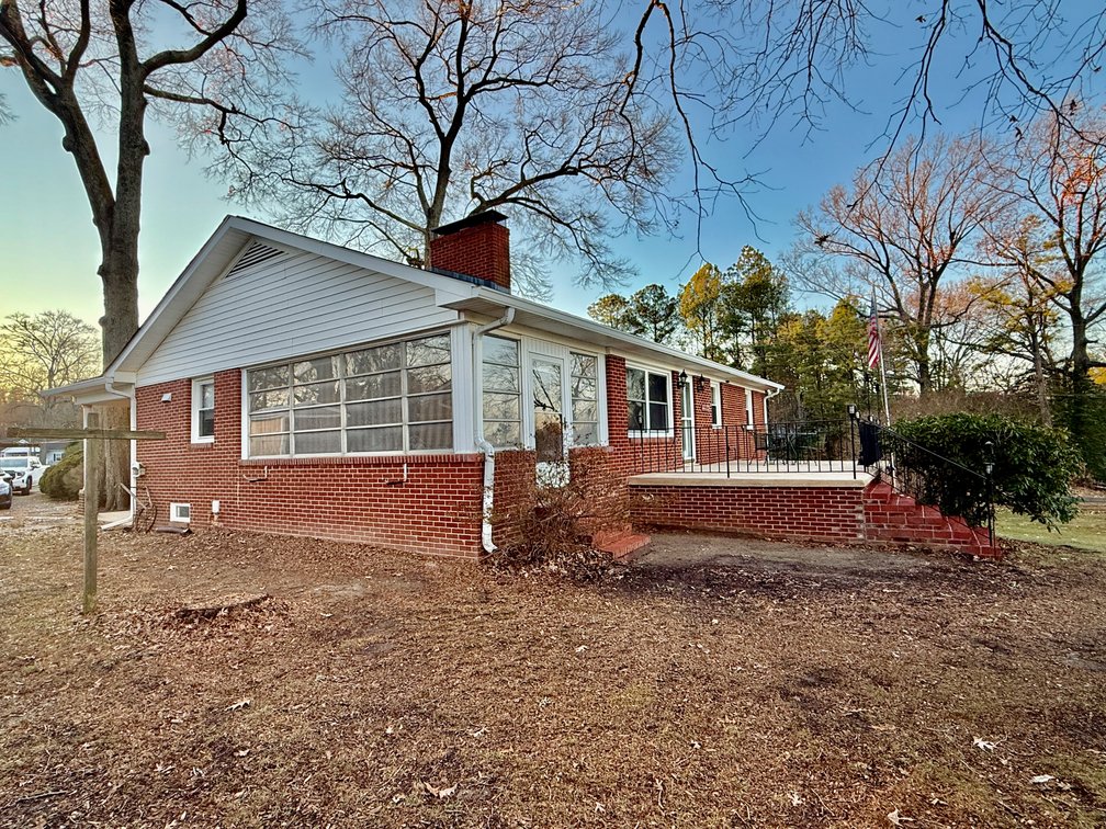 Image for 3 BR/2 BA Brick Home w/Basement Fronting Pond & Views of Mattox Creek in Colonial Beach, VA--SELLING to the HIGHEST BIDDER!!