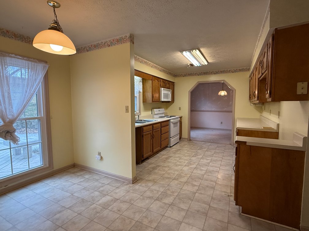Image for 3 BR/2.5 BA Home on Large Cul-de-Sac Lot in Waynesboro, VA--ONLINE ONLY BIDDING!!