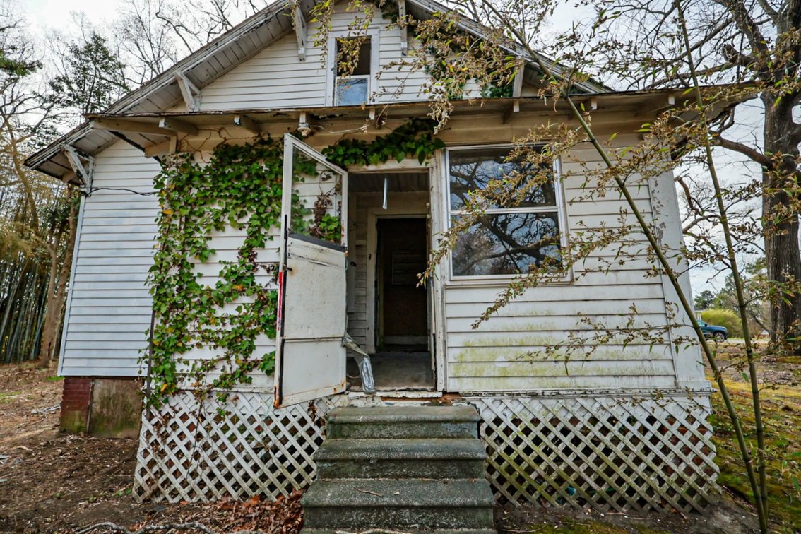 Image for 3 BR/1 BA Home on 1+ Acres in Downtown Victoria, VA--SELLING to the HIGHEST BIDDER via ONLINE ONLY BIDDING!!