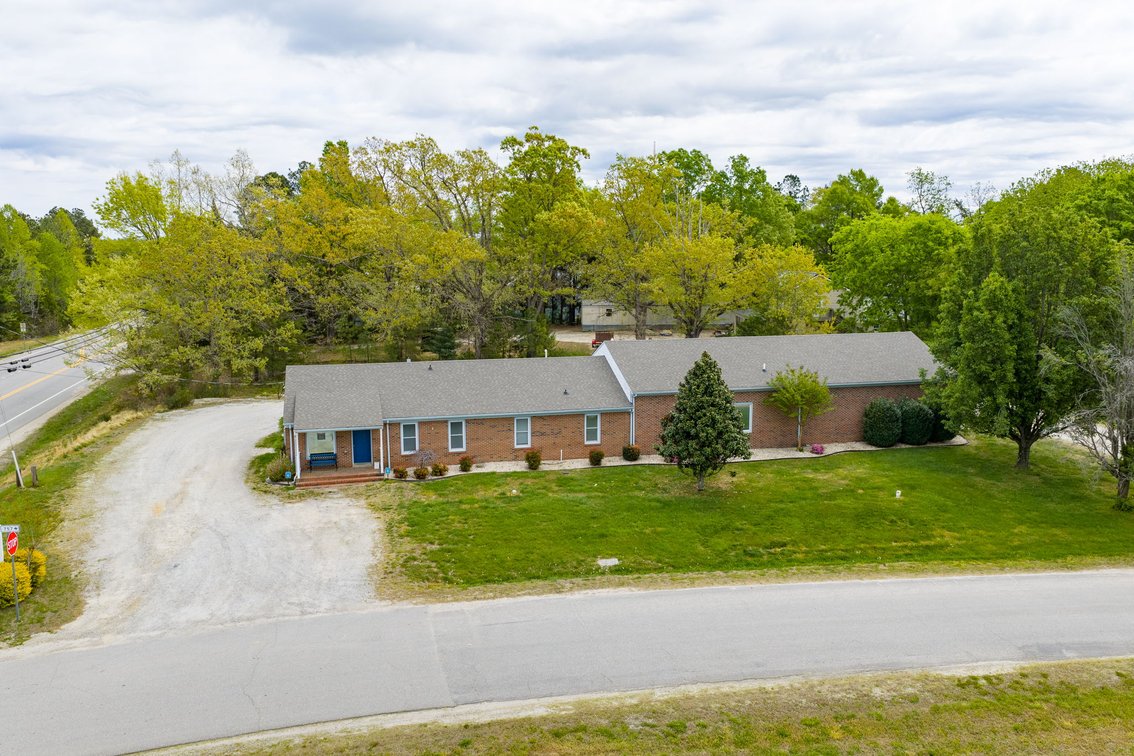 Image for 4,125 +/ sf. Commercial Building on 1.25 +/- Acres w/Frontage on Two Roads in Lunenburg County, VA--ONLINE ONLY BIDDING!!