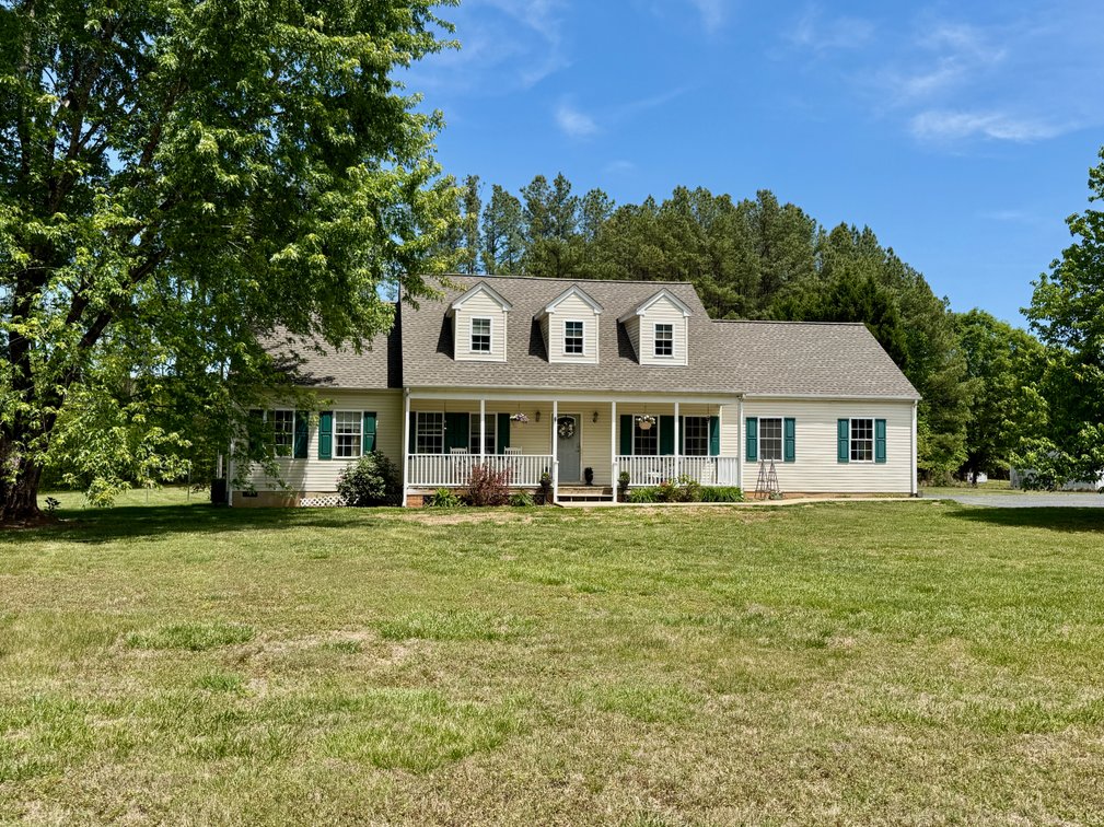 Image for 5 BR/3 BA Home w/Attached 2 Car Garage on 4.3 +/- Acres in Louisa County, VA