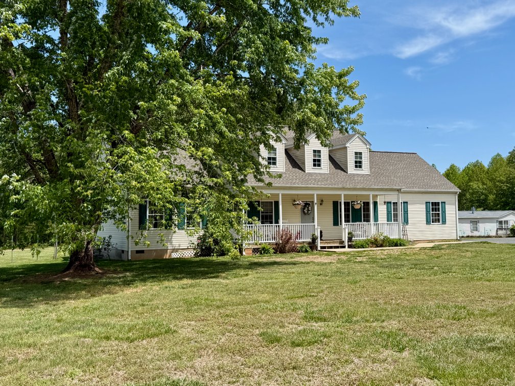 Image for 5 BR/3 BA Home w/Attached 2 Car Garage on 4.3 +/- Acres in Louisa County, VA