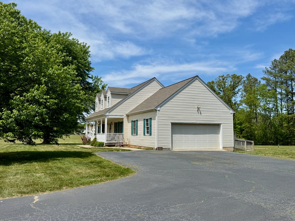 Image for 5 BR/3 BA Home w/Attached 2 Car Garage on 4.3 +/- Acres in Louisa County, VA