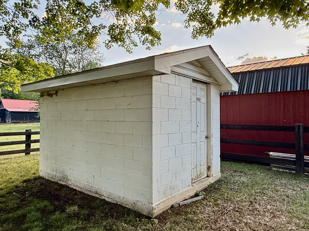 Image for 3,500 +/- sf. Multi-Purpose Building w/Covered Pavilion on 1 +/- Acre in Madison County, VA--SELLING to the HIGHEST BIDDER via ONLINE ONLY BIDDING!!