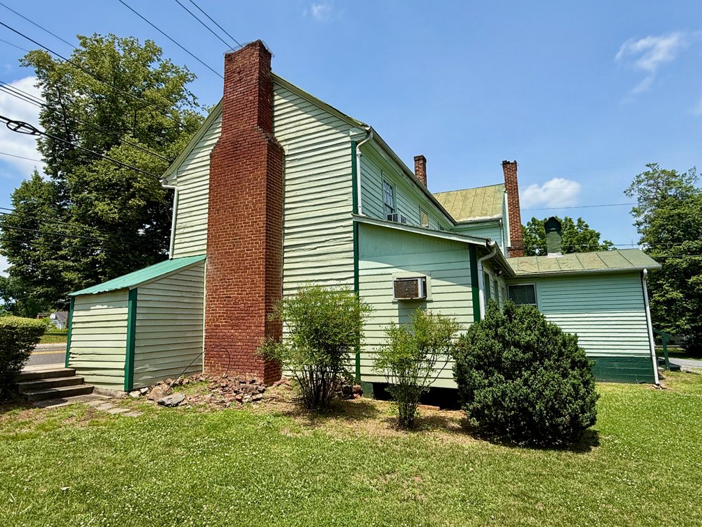 Image for 3 BR/2 BA Home (circa 1829) w/Business Zoning on Main Street in Downtown Madison, VA--SELLING to the HIGHEST BIDDER via ONLINE ONLY BIDDING!!
