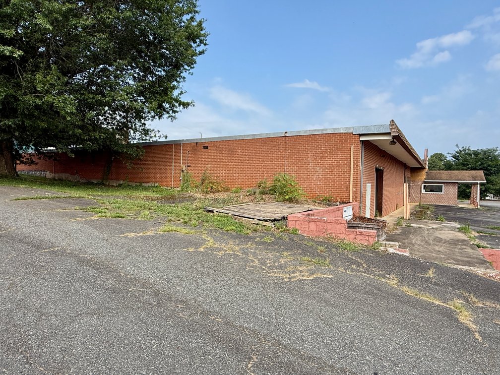 Image for 18,000+ sf. Commercial Building w/Open Floor Plan, Asphalt Parking Lot & Loading Dock on 1.9 +/- Acres in Downtown Madison, VA--ONLINE ONLY BIDDING!!