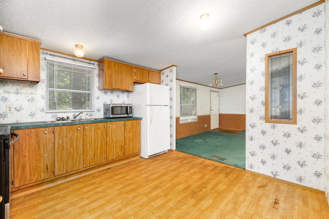 Image for 3 BR/2 BA Doublewide Home on Double Lot in Gated Amenity-Filled Lake Gaston Community--ONLINE ONLY BIDDING!!