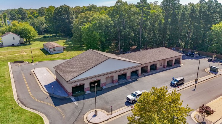High-Visibility Car Wash on King George County's Primary Commercial Corridor--ONLINE ONLY BIDDING!!