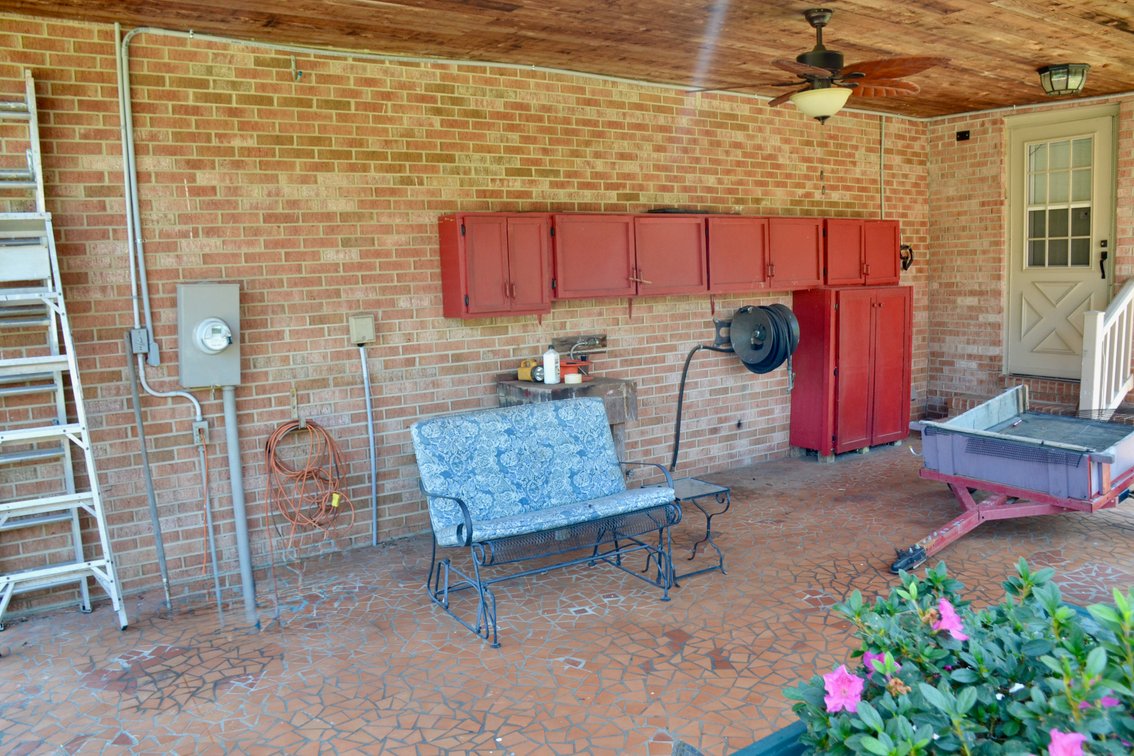 Image for 3 BR/3.5 BA Brick Single-Level Home w/Brick Shop/Garage & Storage Building on .97 +/- Acres in Spotsylvania County, VA--SELLING to the HIGHEST BIDDER!!