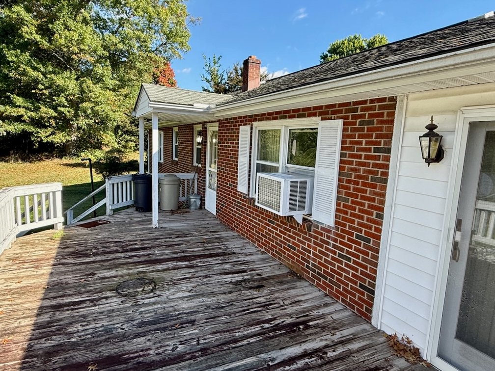 Image for 3 BR/1.5 BA Home w/Basement & Garage/Shop in the Desirable Country Club Hills Neighborhood of Purcellville, VA (Loudoun County)
