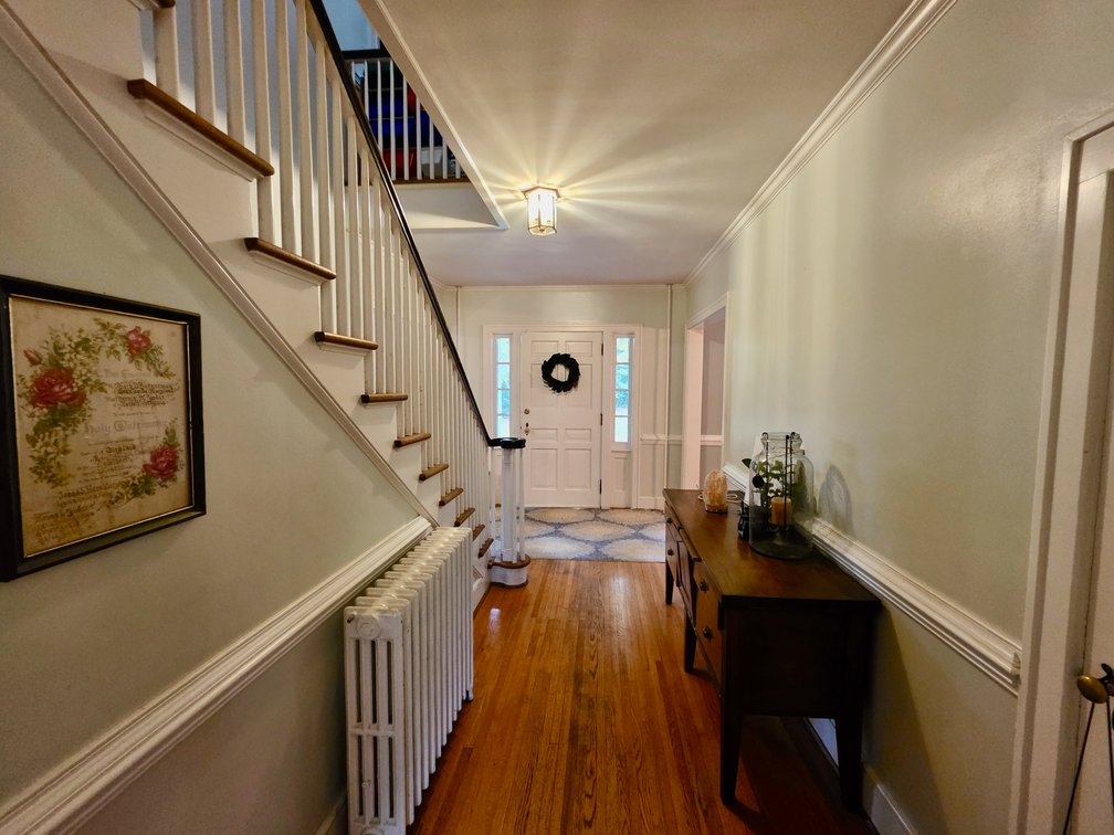 Image for 3 BR/1.5 BA Colonial Style Home on .73 +/- Acre Lot w/Partially Finished Basement & Fenced Backyard in Botetourt County, VA--ONLINE ONLY BIDDING!!