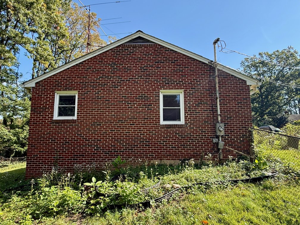 Image for 2 BR/2.5 BA Brick Home w/Basement & Attached Garage on Cul-de-Sac Lot in Fairfax County, VA--ONLINE ONLY BIDDING!!