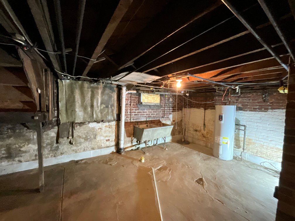 Image for Well Maintained 4 BR/2 BA Home w/Basement, Large Backyard & Potential for Accessory Dwelling Unit Located in One of Richmond's Vibrant Northside Neighborhoods--ONLINE ONLY BIDDING!!