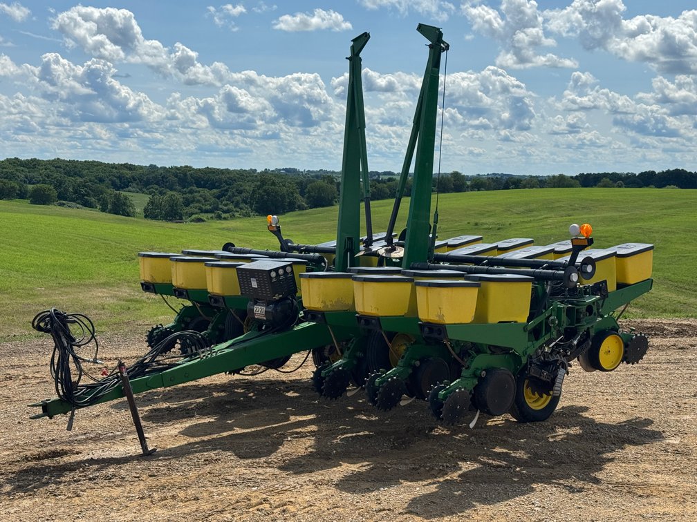 Image for September Dealer, Farmer & Contractor Consignment Auction