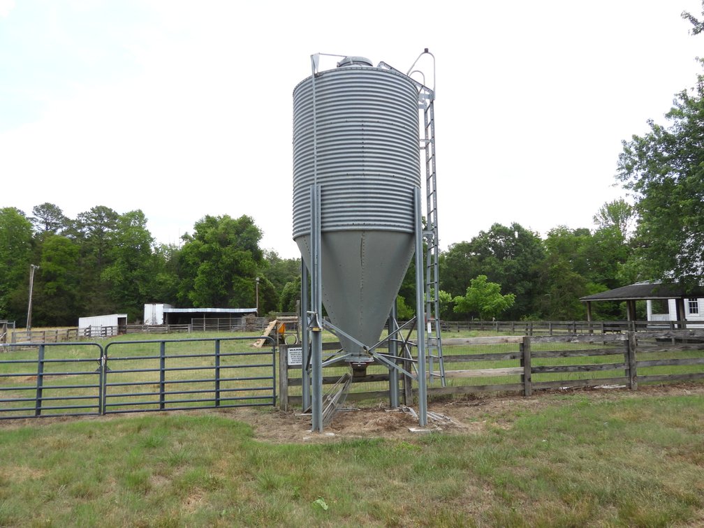 Image for No Reserve Estate Auction: Land Clearing, Earthmoving, and Firewood Processing Equipment, Trucks, Trailers, Vehicles, Boats, RVs, Tools & Much more | Former Assets of Lotscapes and Estate Items | Something for Everyone! | Online Auction | Hanover, VA