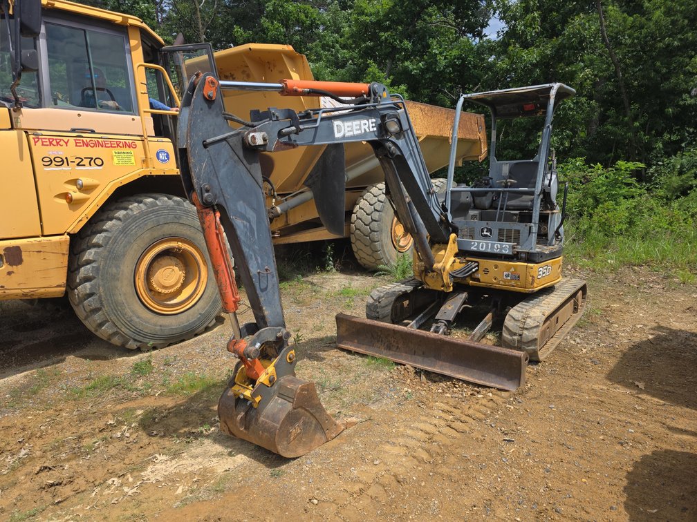 Image for Huge No Reserve Auction | William A. Hazel, Inc. and Former Perry Engineering Assets | Late Model Cat & John Deere Equipment | Heavy Hauling, Dump, Service, Pickup Trucks, Trailers & More | Live Simulcast Onsite & Online Auction | Winchester, VA