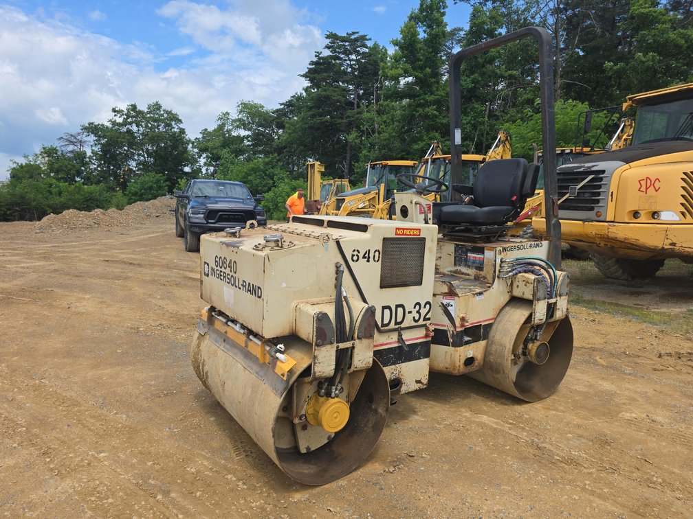 Image for Huge No Reserve Auction | William A. Hazel, Inc. and Former Perry Engineering Assets | Late Model Cat & John Deere Equipment | Heavy Hauling, Dump, Service, Pickup Trucks, Trailers & More | Live Simulcast Onsite & Online Auction | Winchester, VA