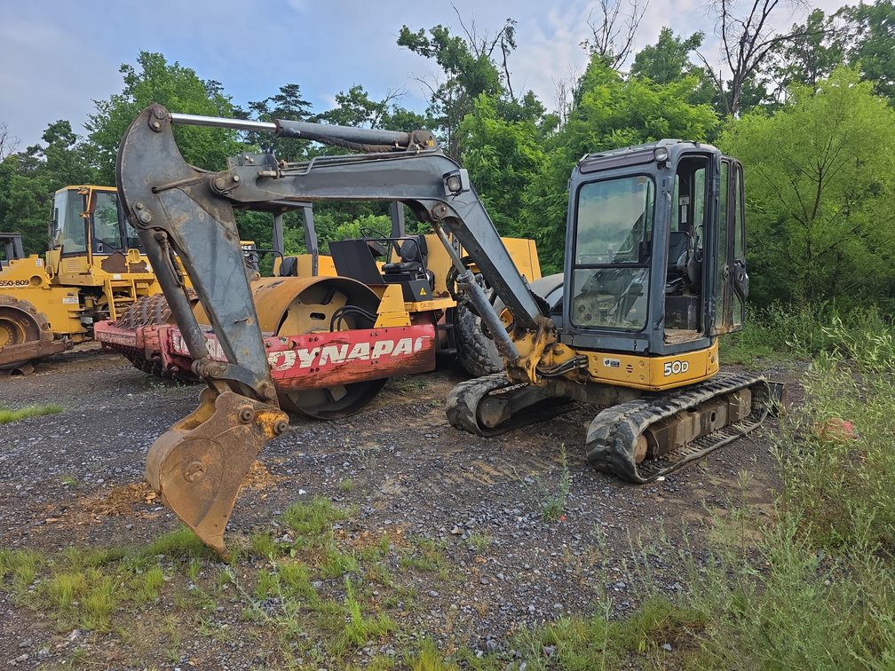Image for Huge No Reserve Auction | William A. Hazel, Inc. and Former Perry Engineering Assets | Late Model Cat & John Deere Equipment | Heavy Hauling, Dump, Service, Pickup Trucks, Trailers & More | Live Simulcast Onsite & Online Auction | Winchester, VA