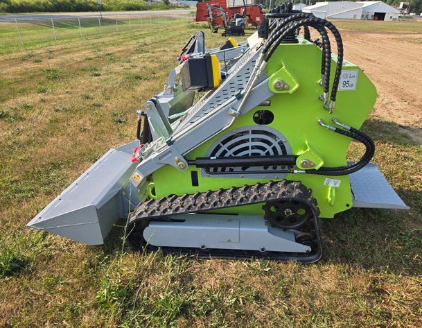 Image for August 25th Equipment and Attachment Consignment Auction (Edmore Location)