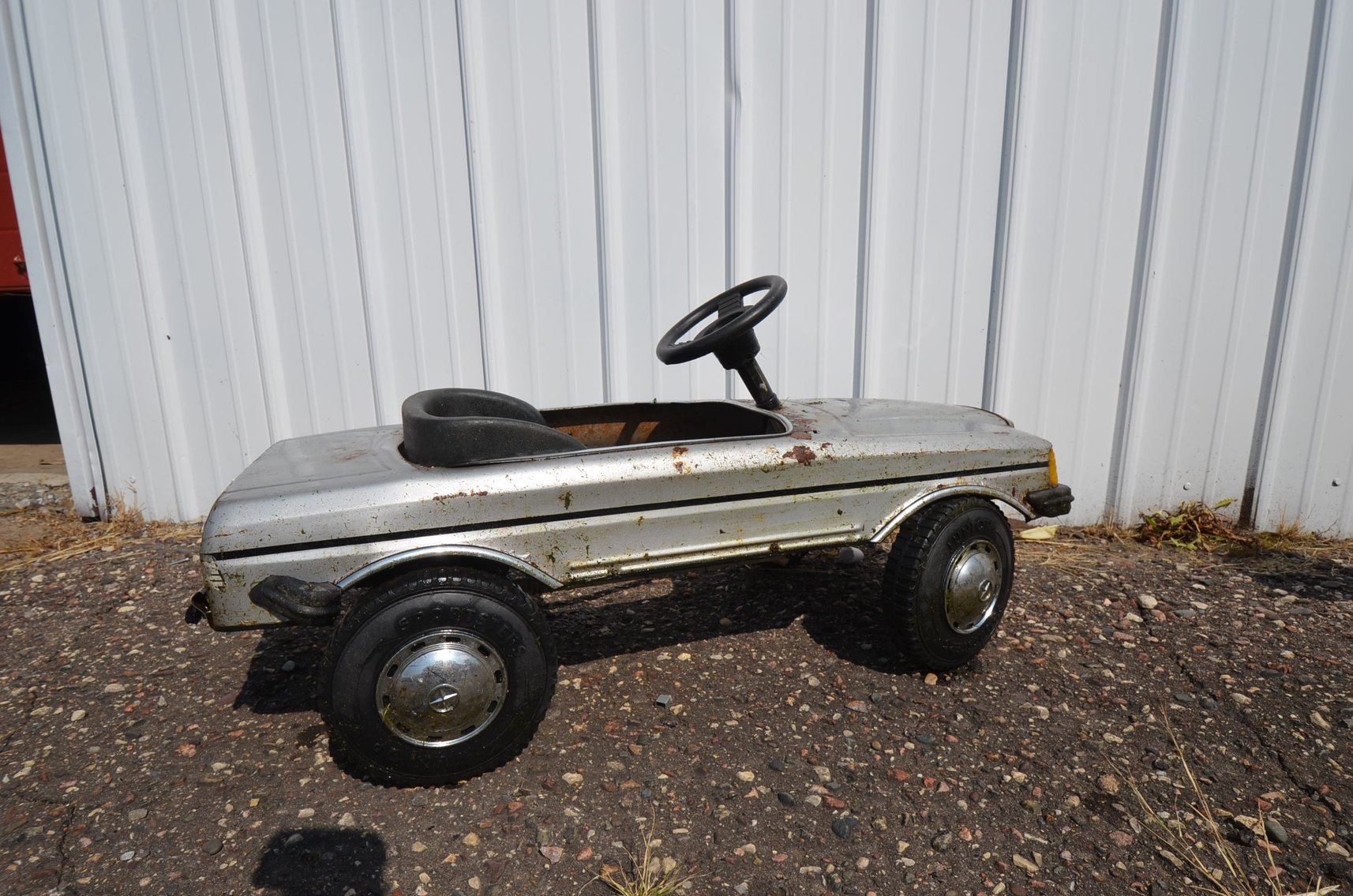 Image for LAWNMOWERS, NEW TOOLS & GAS GENERATORS, LAMPS, HUNTING BLIND, COLLECTIBLES - Mondovi, WI