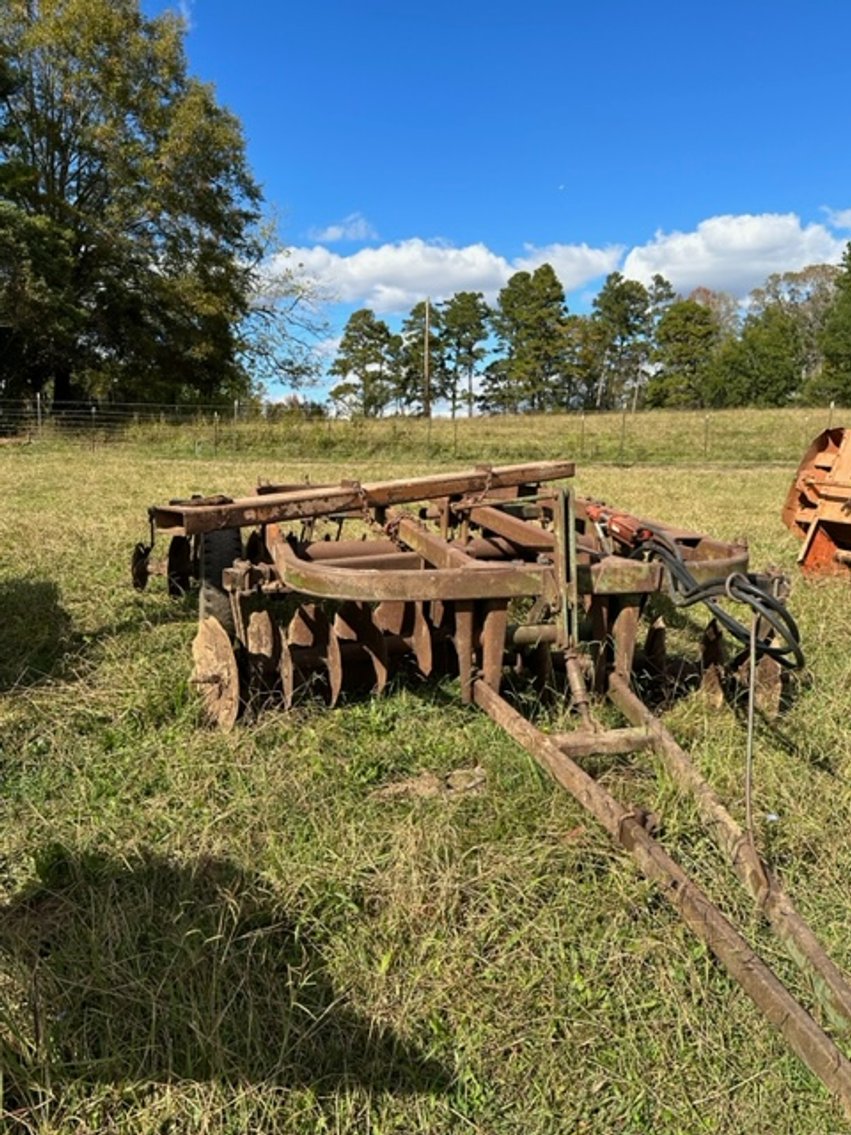 Image for S. A. Fitts Tractors & Equip. Cascade, VA - On Site Auction Live