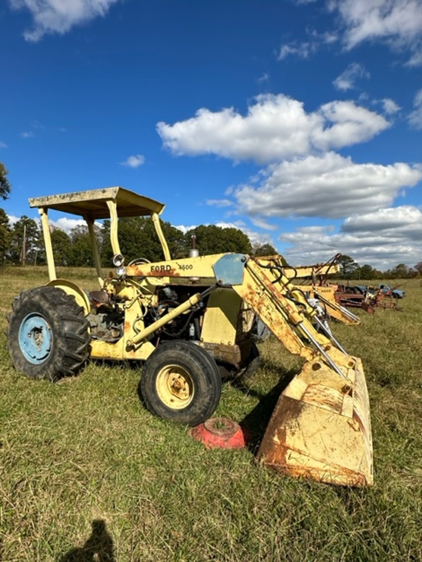 Image for S. A. Fitts Tractors & Equip. Cascade, VA - On Site Auction Live