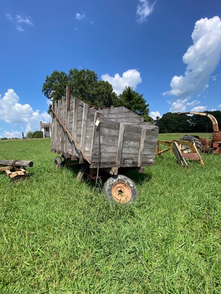 Image for S. A. Fitts Tractors & Equip. Cascade, VA - On Site Auction Live