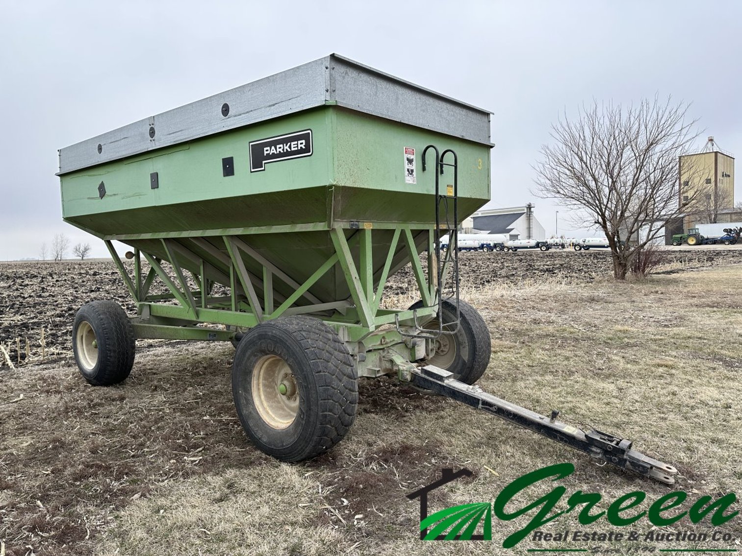Image for 60x90 building & clean line of farm equipment auction