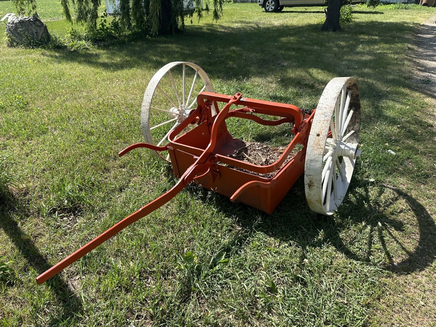 Image for Charlie Rasch Tractor & chicken processing auction!