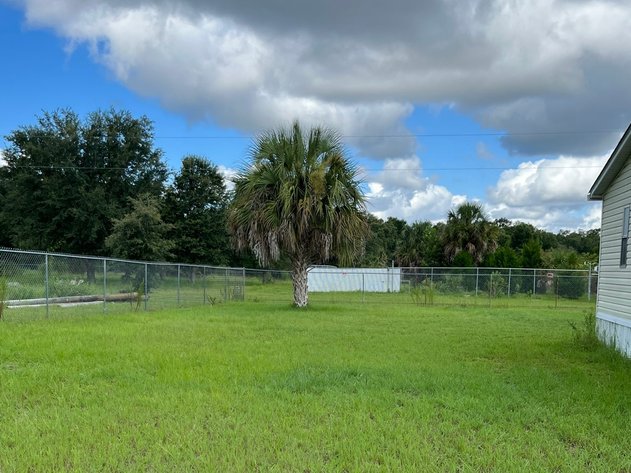 Image for Inglis, FL: 2 Adjoining Residential Lots w/ Doublewide Mobile Homes Close to Lake Rousseau