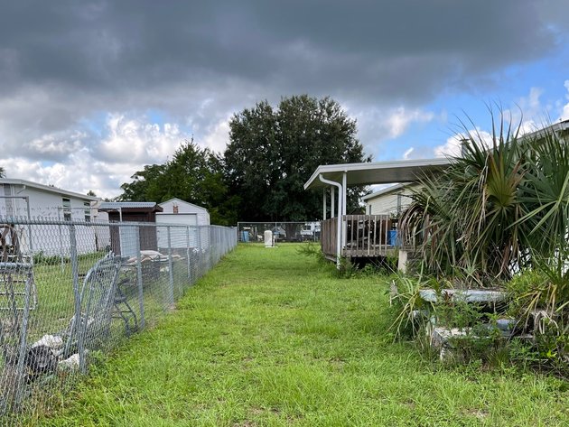 Image for Inglis, FL: 2 Adjoining Residential Lots w/ Doublewide Mobile Homes Close to Lake Rousseau