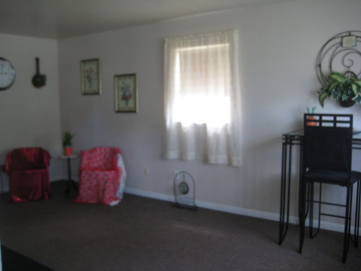 Image for Decatur IL: 6,500±SF 6 Unit Apartment Building at 615 W Prairie Ave Decatur, IL 62522 (Macon County)